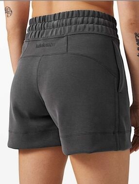 Lululemon Soft Ambitions High Rise Shorts 4" Black Size 2